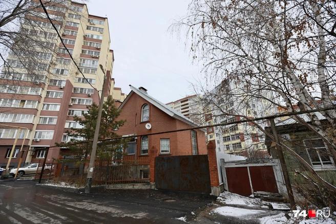 Да и приличные дома имеются | Источник: Наталья Лапцевич