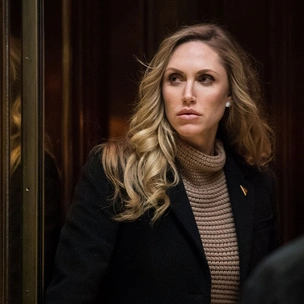 Еще одна из клана Трампа: что нужно знать о Ларе Трамп, младшей невестке президента США