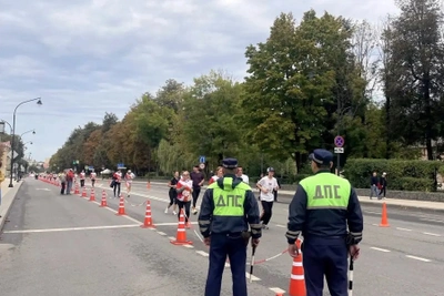 В Смоленске прошел полумарафон, безопасность обеспечена