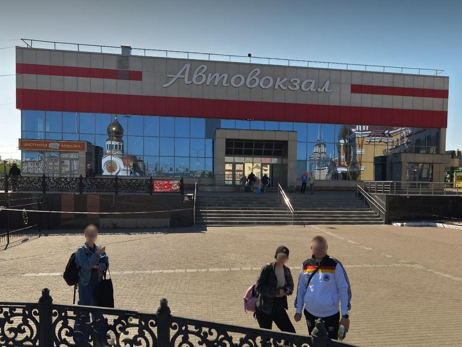 В обычные дни автовокзал обслуживает 6-7 тысяч пассажиров, в пиковые&nbsp;— до 10 тысяч | Источник: Yandex.ru/maps