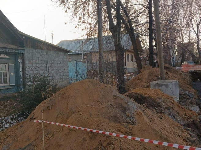 Жилые дома в этом квартале предназначены для демонтажа | Источник: читательница E1.RU