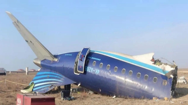Последствия крушения самолета AZAL в районе Актау | Источник: из материалов предварительного отчета