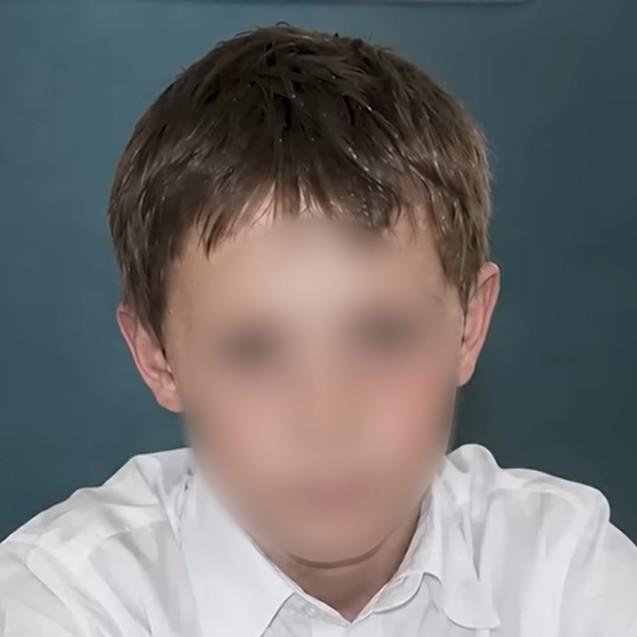 «Вы для меня давно пройденный этап»: пропавший ребенок вышел на связь с матерью, которая ищет его 14 лет