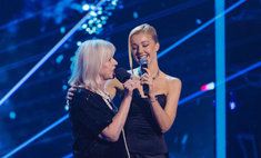 «Просто потрясающе!»: мама Юлианны Карауловой покорила вокалом Валерию и заставила прослезиться Тодоренко
