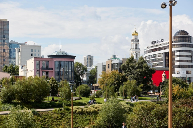 А отсюда и до главной площади города совсем недалеко  | Источник: PRINZIP