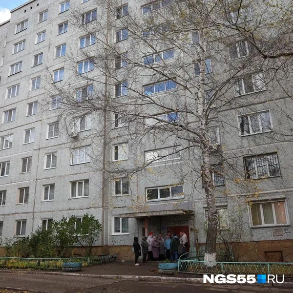 Только в этом доме более 100 квартир остались без газа | Источник: Евгений Софийчук / NGS55.RU