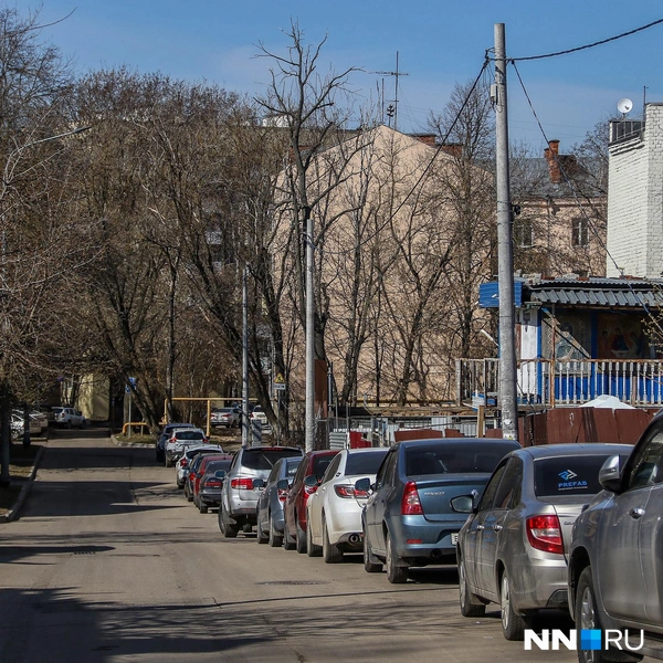 А так выглядит дом колдуна сейчас, о его прошлом напоминают только некоторые детали интерьера | Источник: Наталья Бурухина / NN.RU