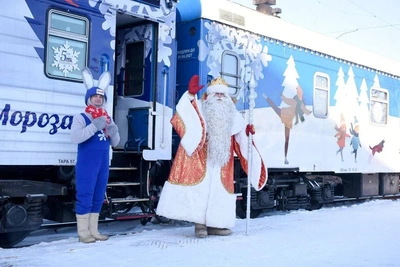 Поезд Деда Мороза прибыл в Оренбург