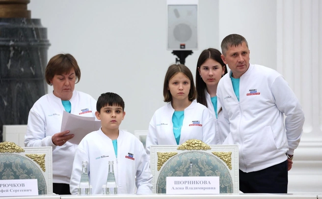 Победители первого сезона конкурса — семья Крючковых из Ставрополя | Источник: Kremlin.ru