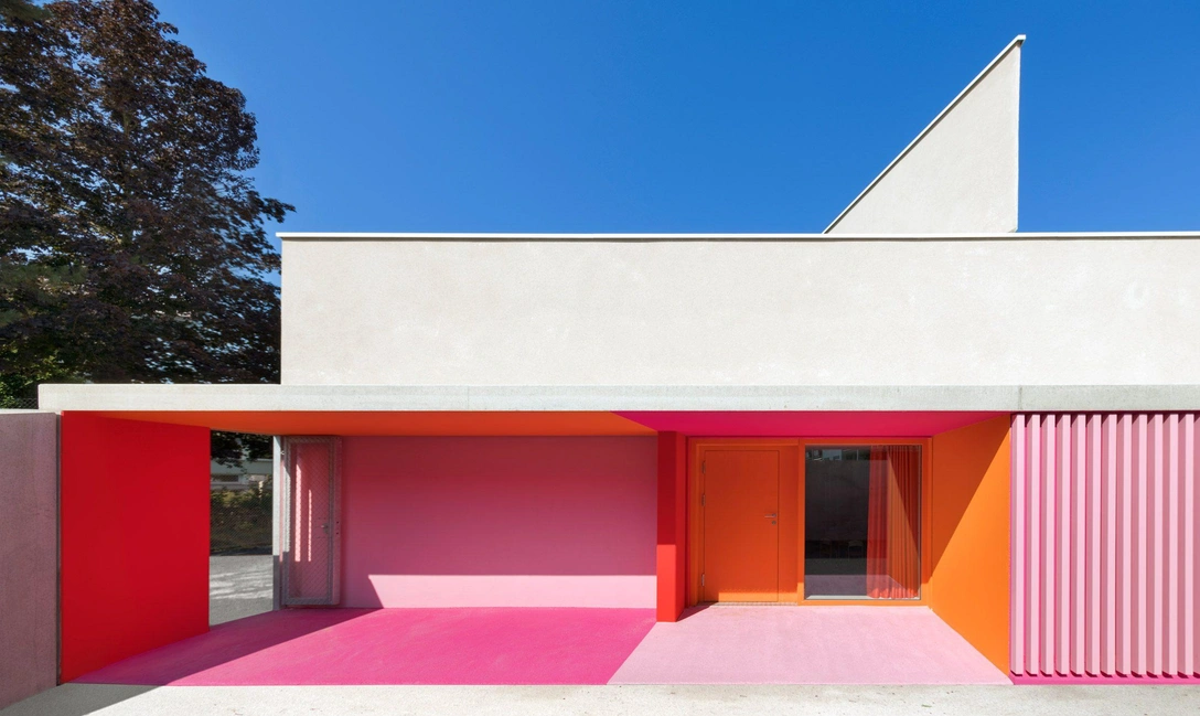 Больше цвета: детский сад во Франции | Источник: Эжени Понс