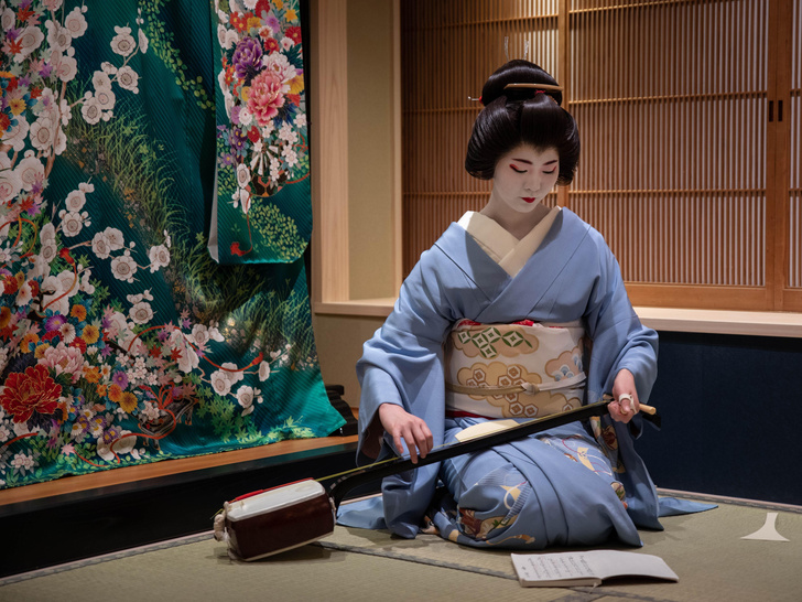 Совсем не соблазнительно: как на самом деле одевались японские гейши