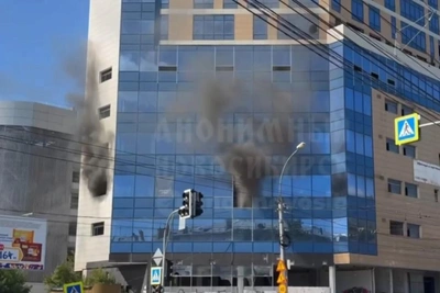 В Новосибирске вновь горел недостроенный ТЦ «Подсолнух»