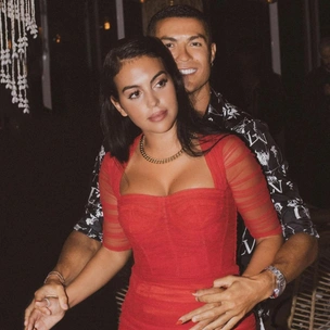 Шедевр ювелирного искусства: сколько стоит помолвочное кольцо Джорджины Родригес