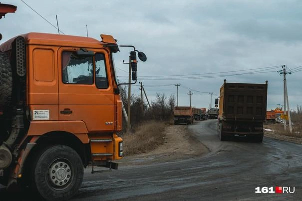 Ранее также планировали запретить проезд машинам на неэкологичном топливе, но этому мешали ГОСТы | Источник: Евгений Игнатенко/ 161.RU