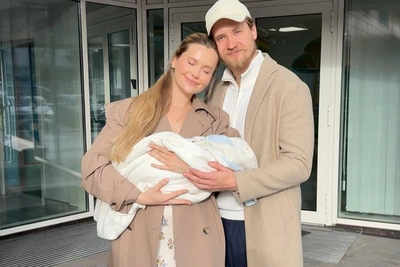 Miss Yekaterinburg shares wedding details with hockey player spouse