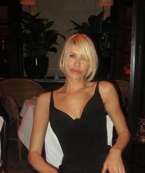Елена Перминова | www.starhit.ru