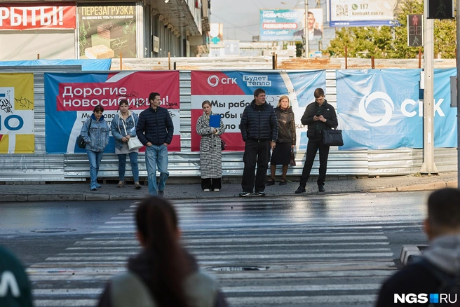 Все лето проспект Димитрова был перерыт | Источник: Александр Ощепков / NGS.RU