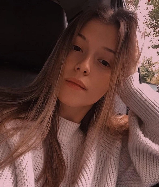 Алина Кукушкина | www.starhit.ru