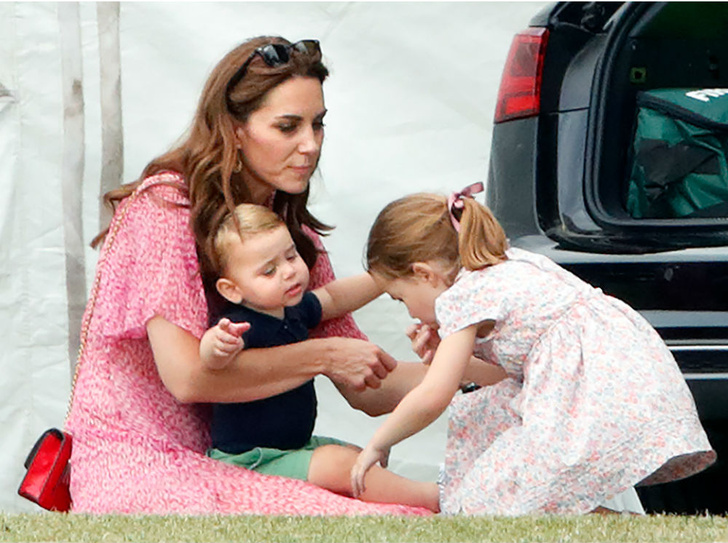 Сюрприз от бабушки: как Королева поздравит Луи и Шарлотту с днем рождения