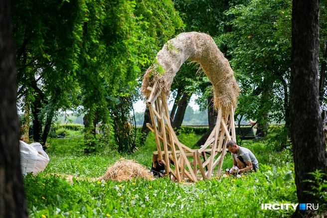 В конкурсе решили поучаствовать художники из разных городов России | Источник: Ксения Филимонова / «ИрСити»