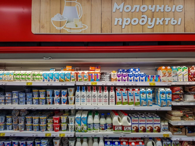 Продукцию молокозавода из Камышина можно было встретить на самых востребованных полках сетевых магазинов по всей России | Источник: Константин Завриков / V1.RU
