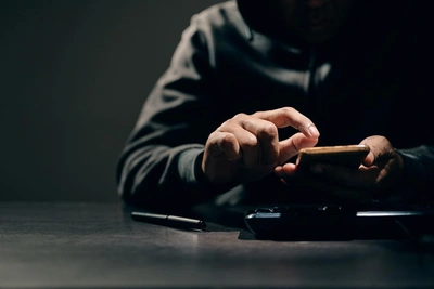 Угрозы школьникам: схема вымогательства через геолокацию