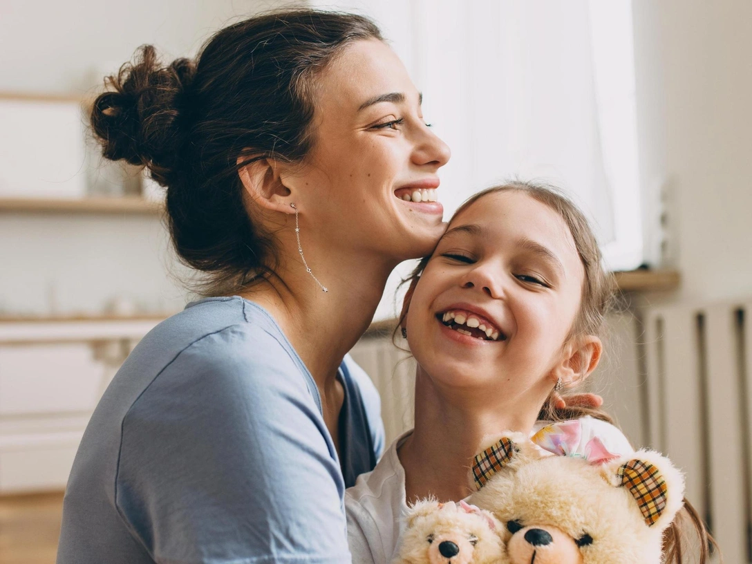 «Ты заслужила эту сумочку»: самый милый флешмоб в поддержку женщин, которые недавно родили ребенка | marieclaire.ru