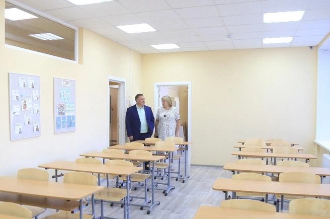 Накануне власти города провели приемку школы № 32 | Источник: Дмитрий Чистяков / Vk.com