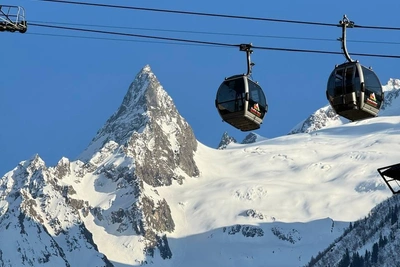 Канатки Домбая не работают из-за сильной метели