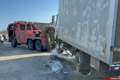 Владимирские власти эвакуируют брошенные большегрузы