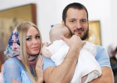 Алексея Самсонова уличили в многочисленных изменах