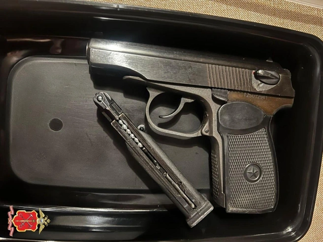 Изъято пневматическое оружие | Источник: ГУ МВД России по Санкт-Петербургу и Ленинградской области / Telegram