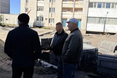 В Кротовке и на проспекте Гая благоустраивают дворы