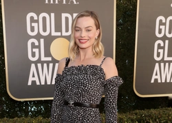 «Золотой глобус – 2021»: лучшие образы церемонии награждения
