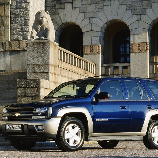 Так менялся Chevrolet Trailblazer от поколения к поколению. Это вот самый классный первый "Трейл".