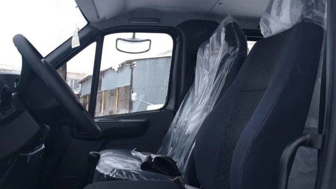 Машины с подобными кабинами могли купить в мэрии Саратова | Источник: stpnn.ru