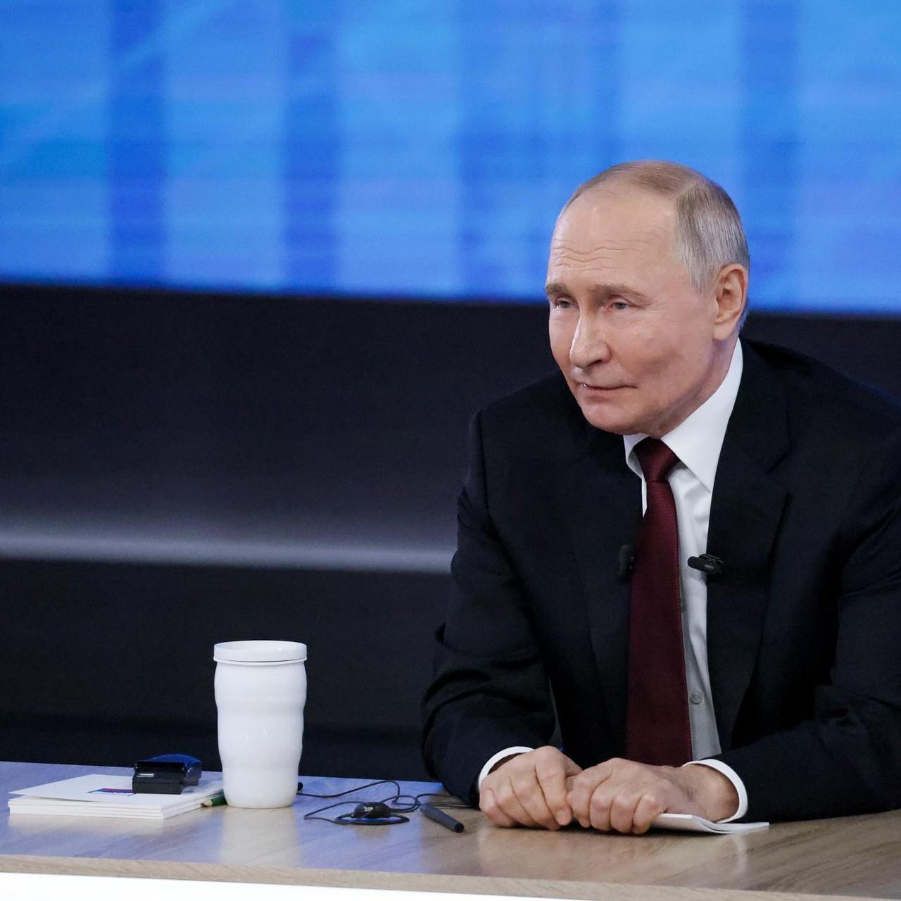 <p>Владимир Путин,</p>