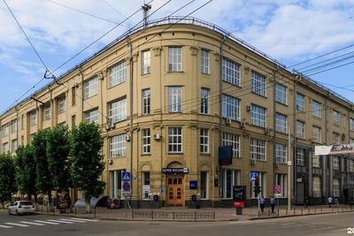 Кровлю Главпочтамта в Новосибирске отремонтируют за 15 млн