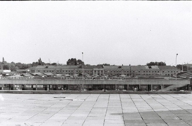 Вид на рынок со смотровой площадки цирка | Источник: Андрей Восток