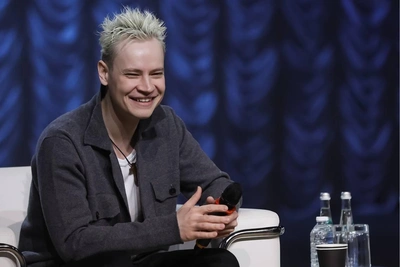 Зачем SHAMAN лизал Байкал на видео