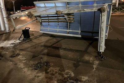 В смерти от упавшей остановки обвинили экс-чиновника