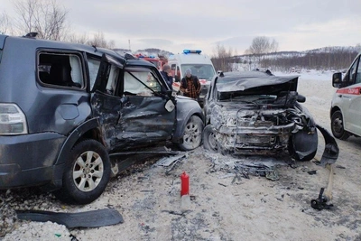Трое пострадали в аварии на дороге под Снежногорском