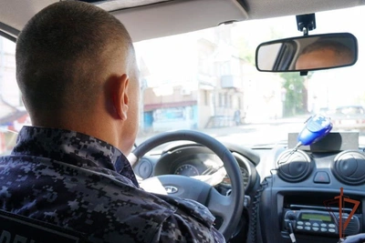 В Кирове росгвардейцы задержали женщину с поддельной купюрой