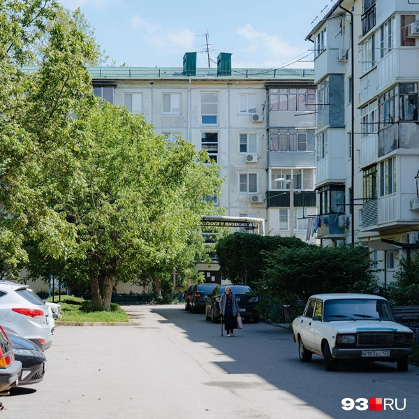 Повсюду пенсионеры и дети | Источник: Дарья Паращенко / 93.RU