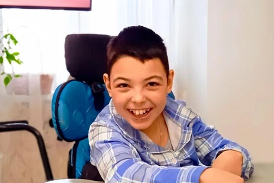 Семья Артемия с ДЦП просит о помощи для реабилитации