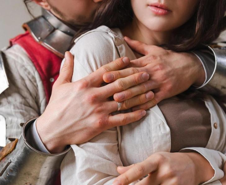 Сила и нежность: составили гид по самым заметным коллаборациям и модным премьерам февраля