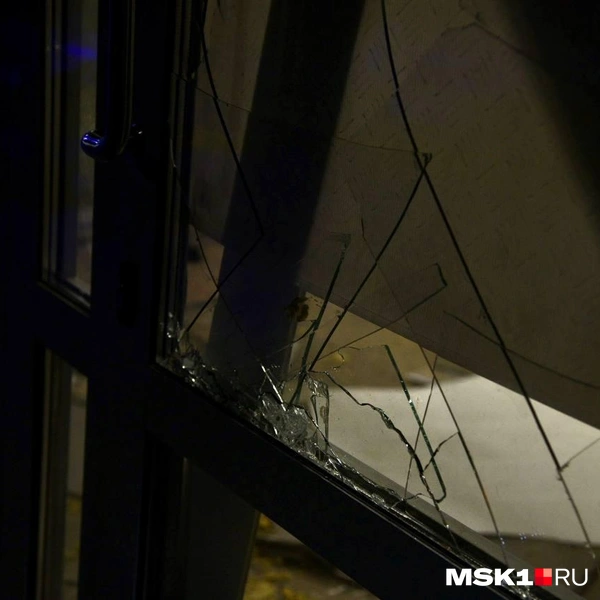 Внутри павильонов повреждено остекление | Источник: читатель MSK1.RU