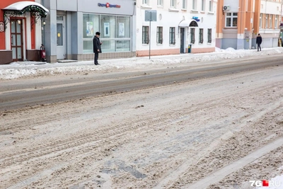Ярославль: чем обрабатывают дороги и тротуары зимой