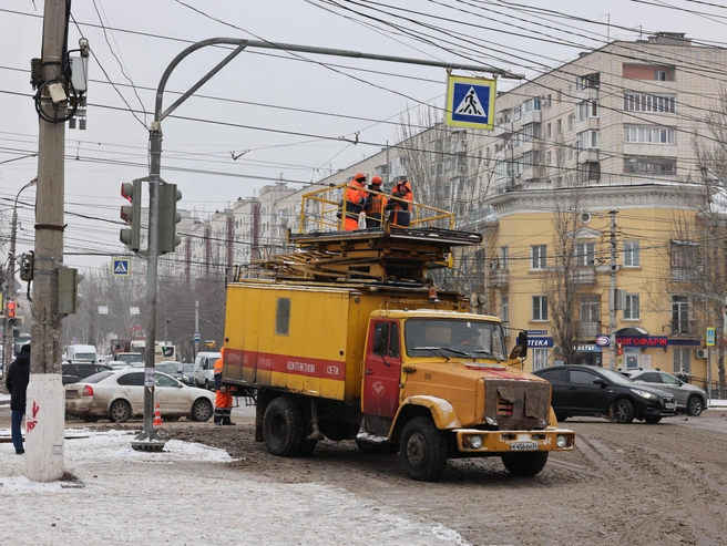 Автомобилистам рекомендуется набраться терпения. | Источник: Алексей Волхонский / V1.RU