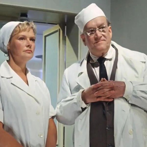 Источник: кадр из фильма «Кавказская пленница, или Новые приключения Шурика», реж. Леонид Гайдай, 1967